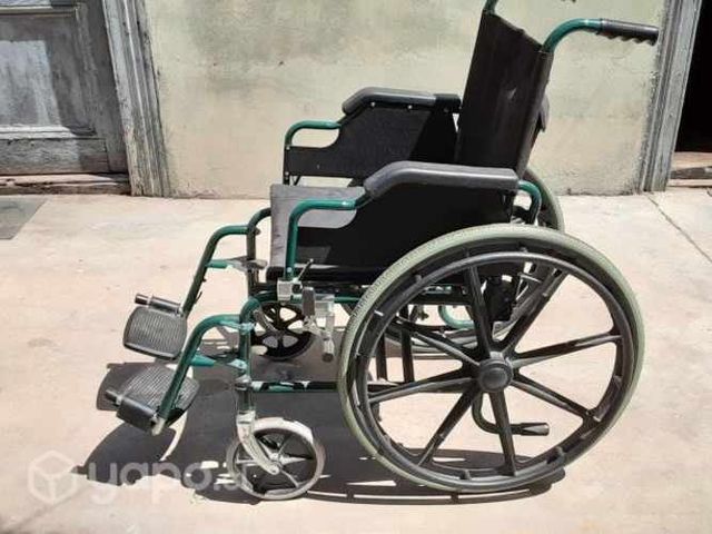 Silla ruedas casi nueva