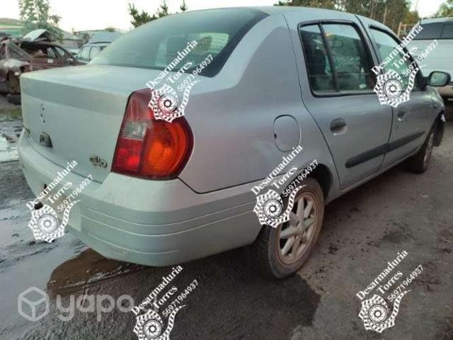 Parachoque trasero Renault Clio 2005 sedan