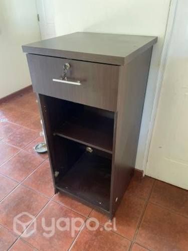 Mueble caja en buen estado