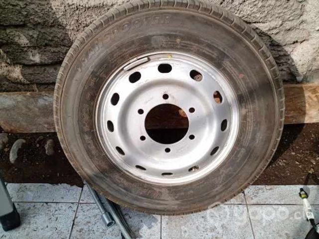 JAC sunray 2021 llanta con neumático nuevo origina