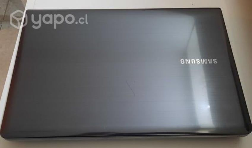 Notebook Samsung AMD A-6 PRO 2.70 GHZ 4GB RAM