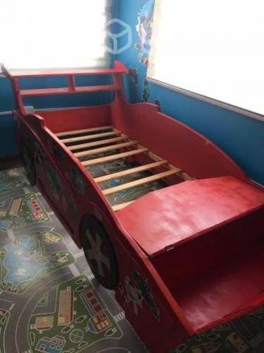 Cama 1 plaza auto sin colchon