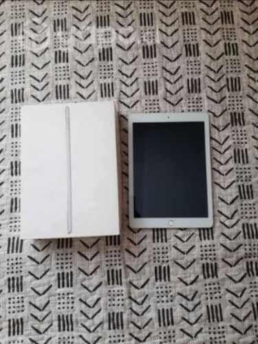 Ipad 6generación 9.7" con Detalle