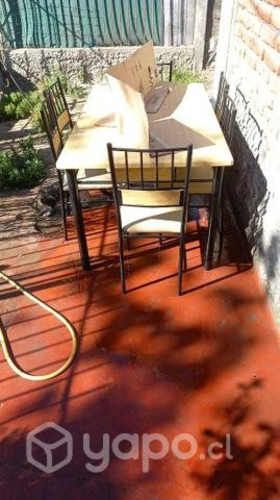 Comedor en buen estado con 6 sillas nada de uso