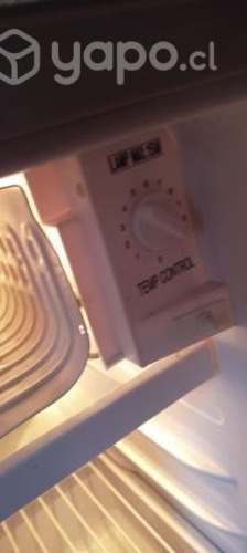 Frigobar marca LG