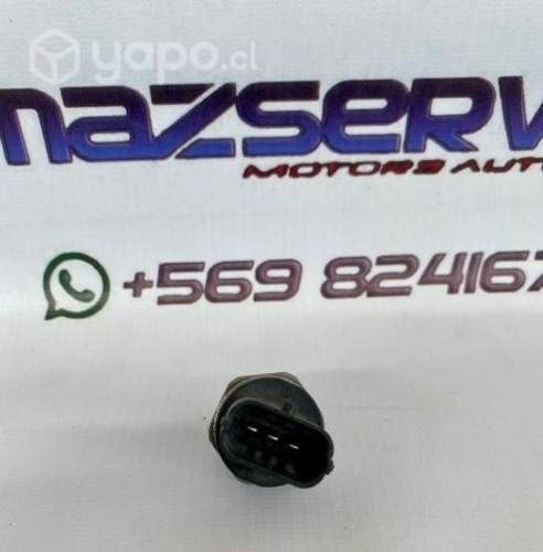 Sensor de presion de combustible Mazda