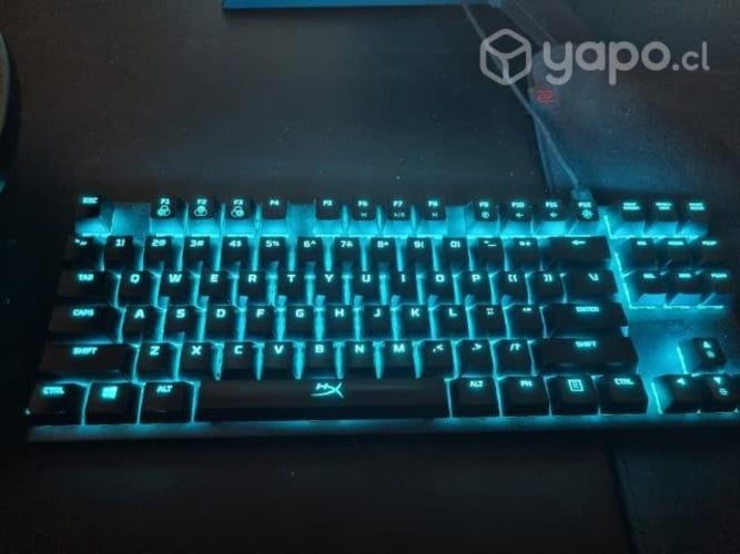 Pc gamer mas monitor 144hz y teclado