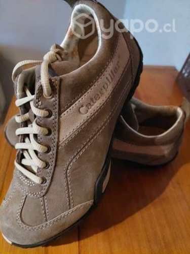 Zapatillas caterpilla 38