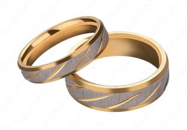 Anillo Titanio Pareja Compromiso Dama Dorado Plate