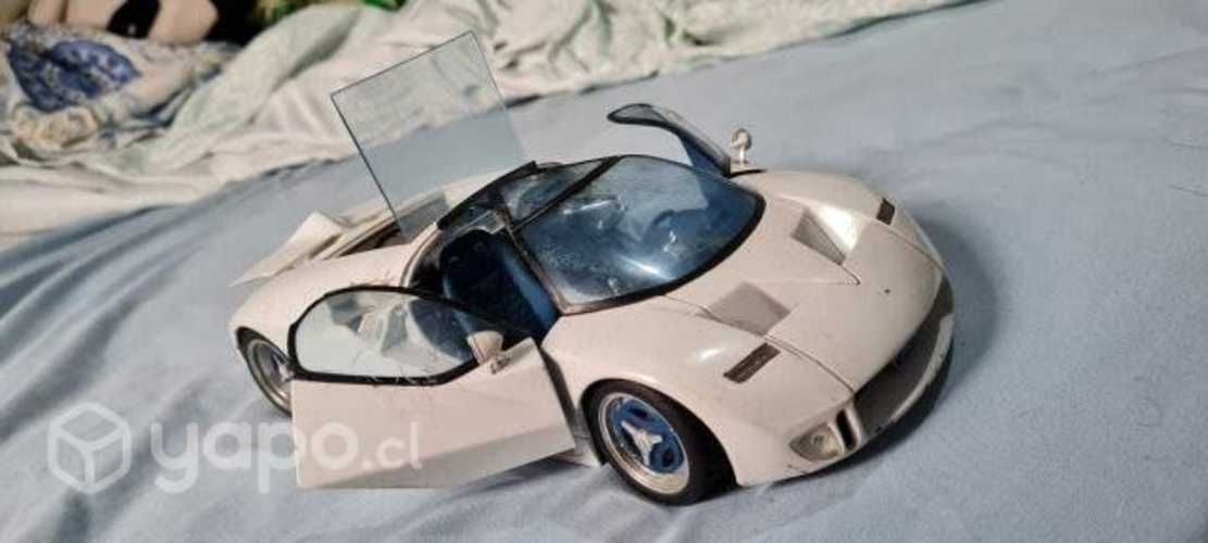 Autos a Escala 1/18 y 1/24