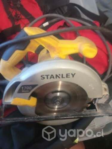 Serrucho eléctrico no Stanley