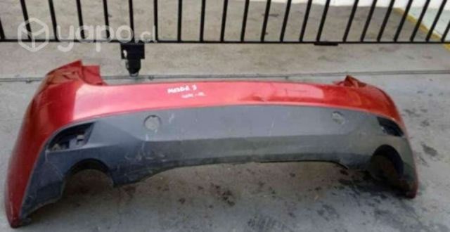 Parachoque Trasero Mazda 3 Rojo 2014/2017