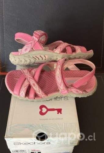 Sandalias rosadas, Sketcher