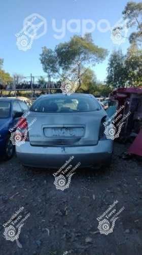 Bisel de maletero PRIMERA 2005