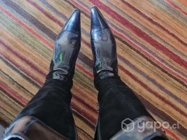 Botas de cuero y charol EXS