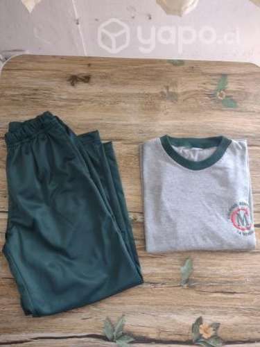 Uniforme Colegio Monteverdi