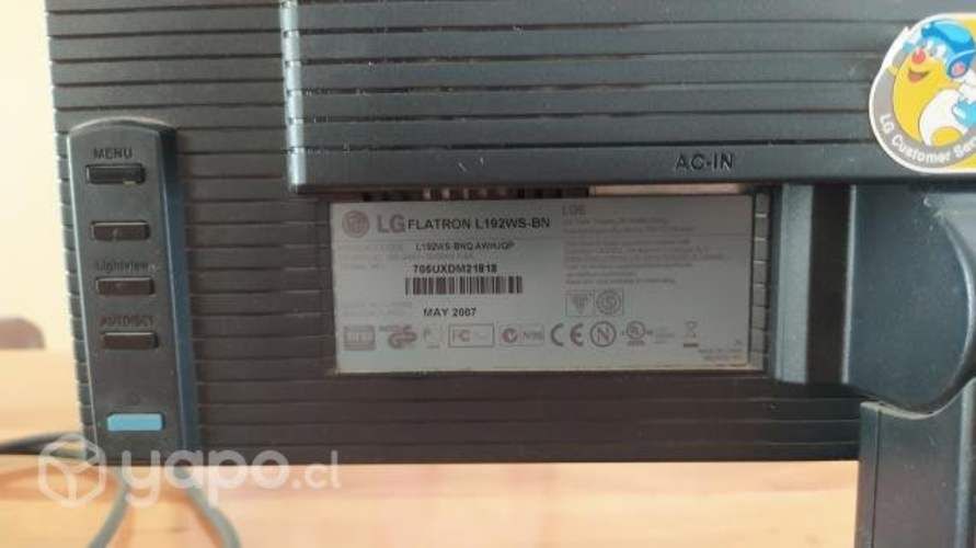 LG FLATRON L192WS-BN Usado