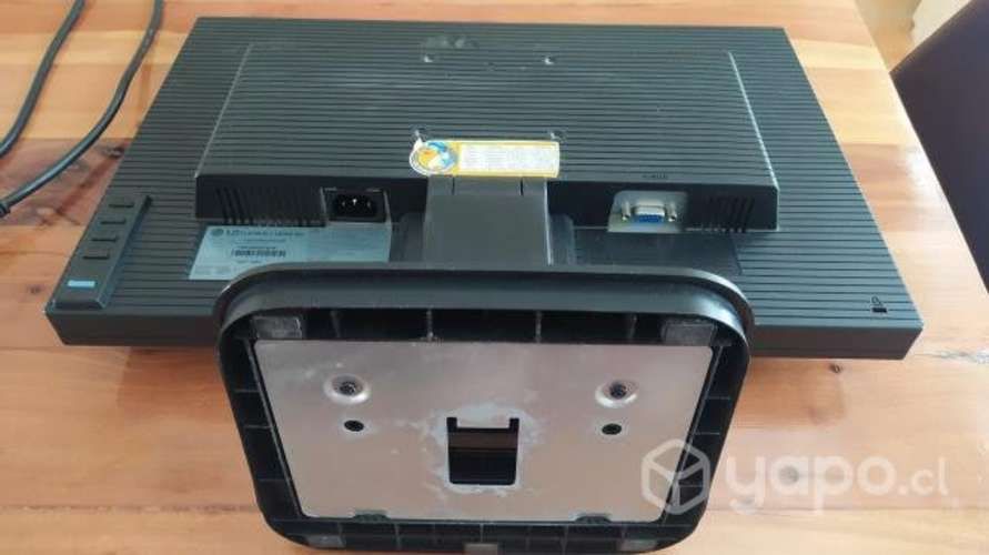 LG FLATRON L192WS-BN Usado