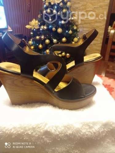 Chalas Via Rosmini casi nuevas