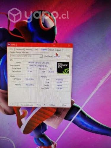 Computadora gamer con monitor