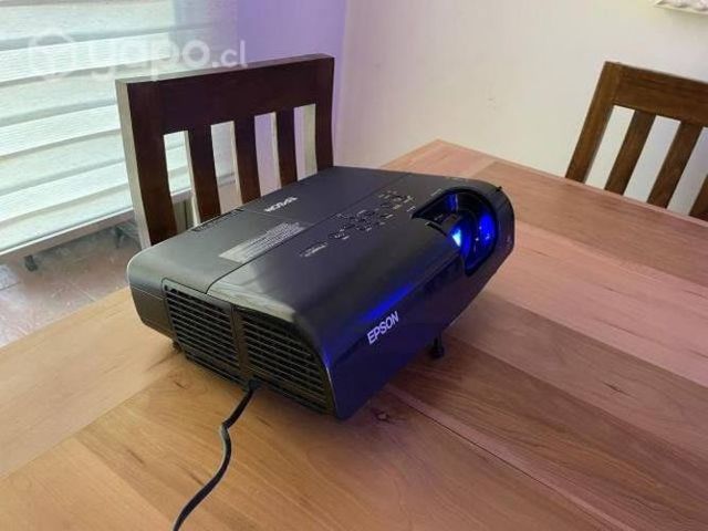 Proyector Epson Powerlite 77c Casi Sin Uso