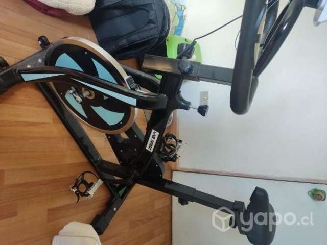 Bicicleta estática semi nueva