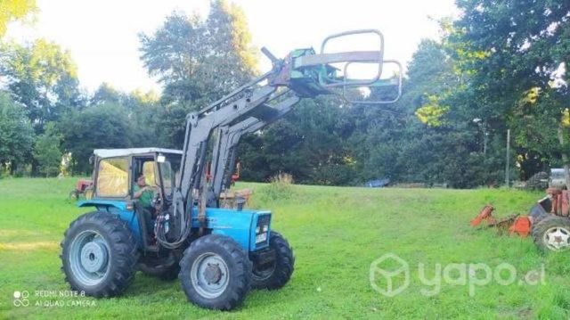 Tractor disponible para arriendo