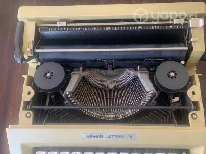 Maquina de Escribir Olivetti Lettera 25