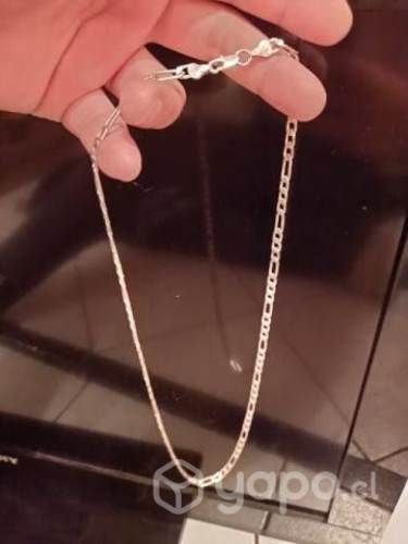Cadena de plata