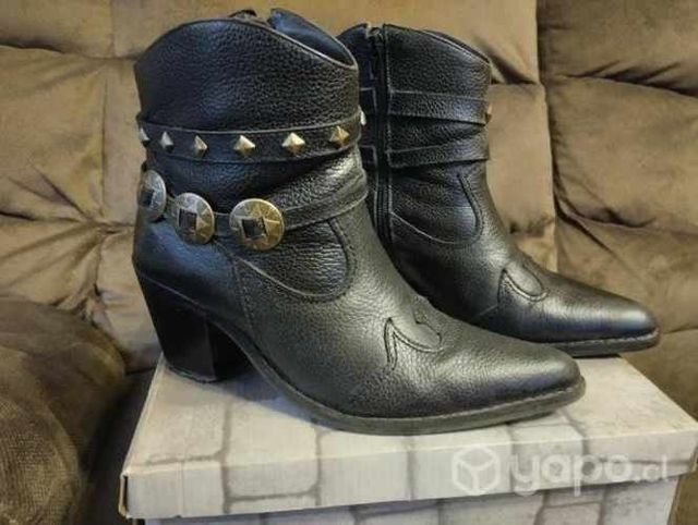 Botines de cuero negro N 37