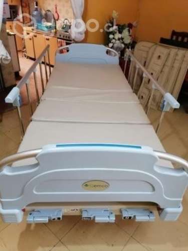 Cama clínica manual 2 posiciones (gemco)+ 2colchón