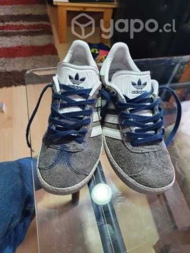 Zapatillas ADIDAS (NO REPLICAS) niño(a) Num. 34