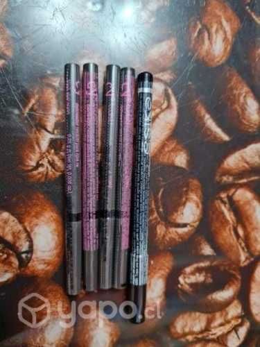 Delineador lapis esika cysone