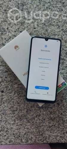 Huawei P30 lite + 17 carcasas