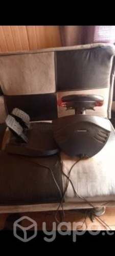 Volante Ferrari thrusmaster