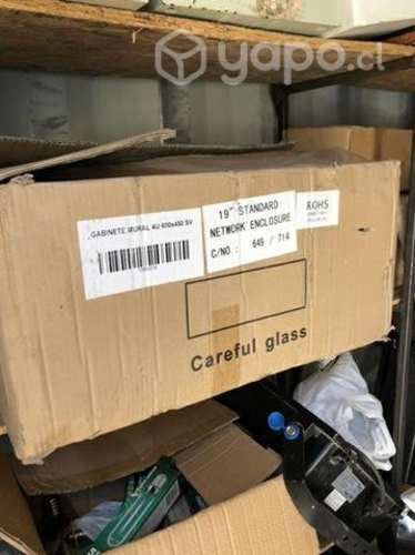 Gabinete mural 4U 19" con vidrio 60x45x25