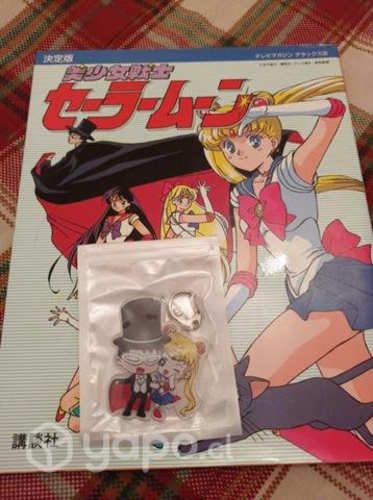 Artbook importado Saillor Moon + llavero de regalo