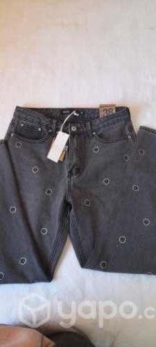 Jeans y body sin uso