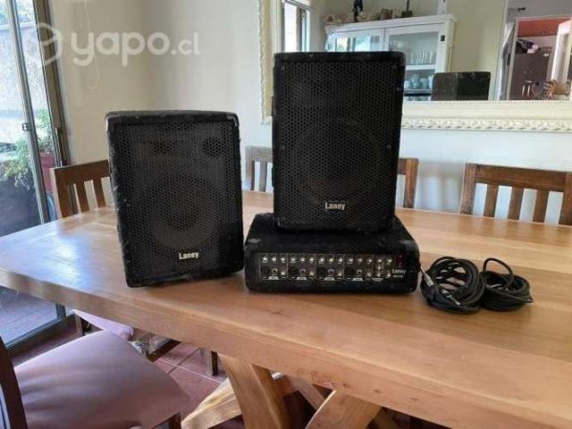Mesa de música, amplificador CD100 marca Laney