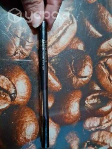 Delineador liquido LBEL