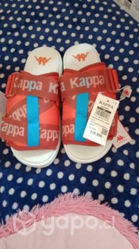 Chalas kappa de hombre y dama