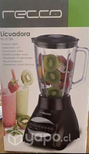 Licuadora recco nueva y sellada