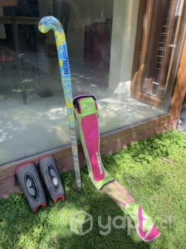 Palo hockey + bolso + canilleras