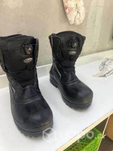Botas de seguridad para la nieve