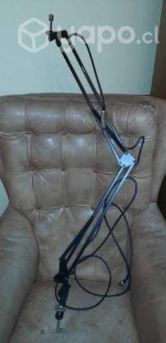 Brazo con cable para micrófono