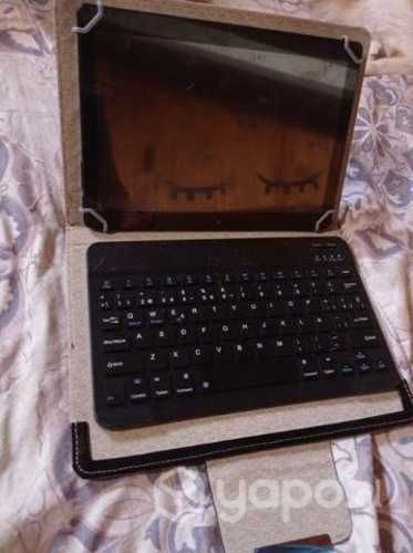 ITab con teclado y funda