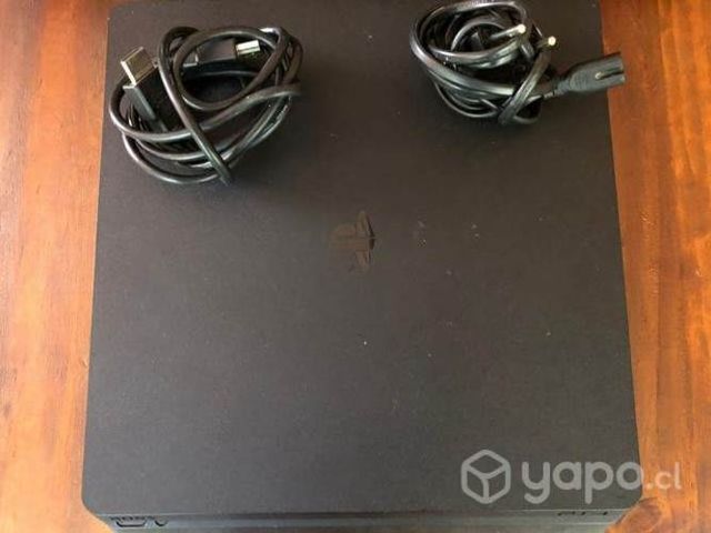 Consola Play Station 4 Excelente estado