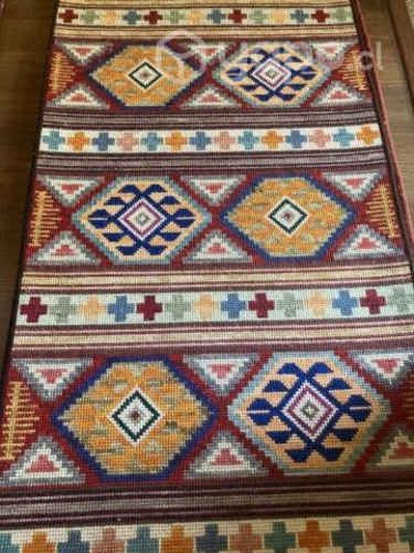 Alfombra de lana punto cruz de 120X68