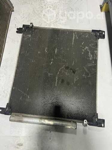 Radiador de aire toyota hilux bencinera 2016