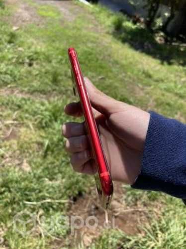 IPhone 8 red